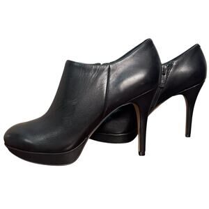 NWB Vince Camuto Womens Elvin Platform Stiletto Bootie Ankle Boot Size 7.5M NWB